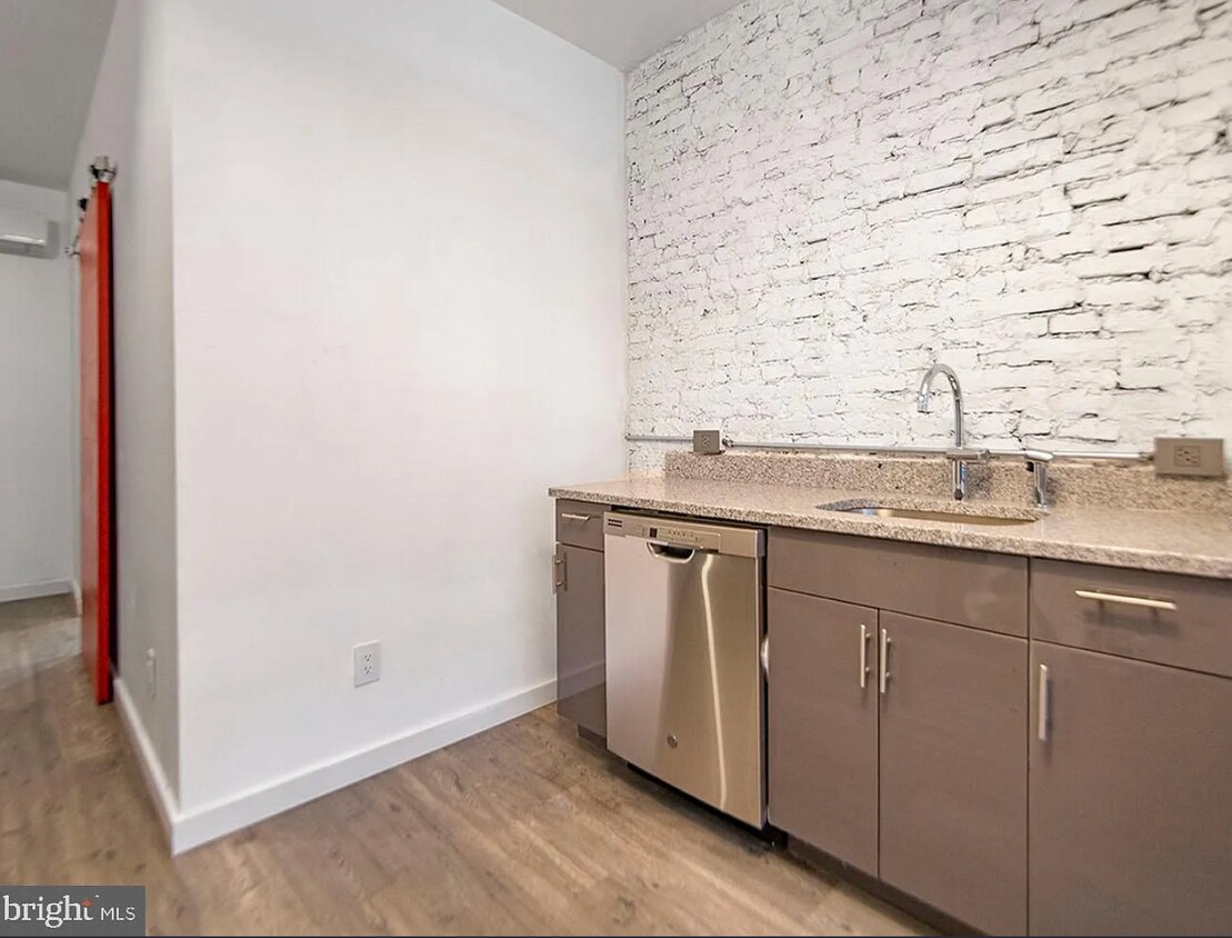 Foto principal - 1041 S Paxon St
