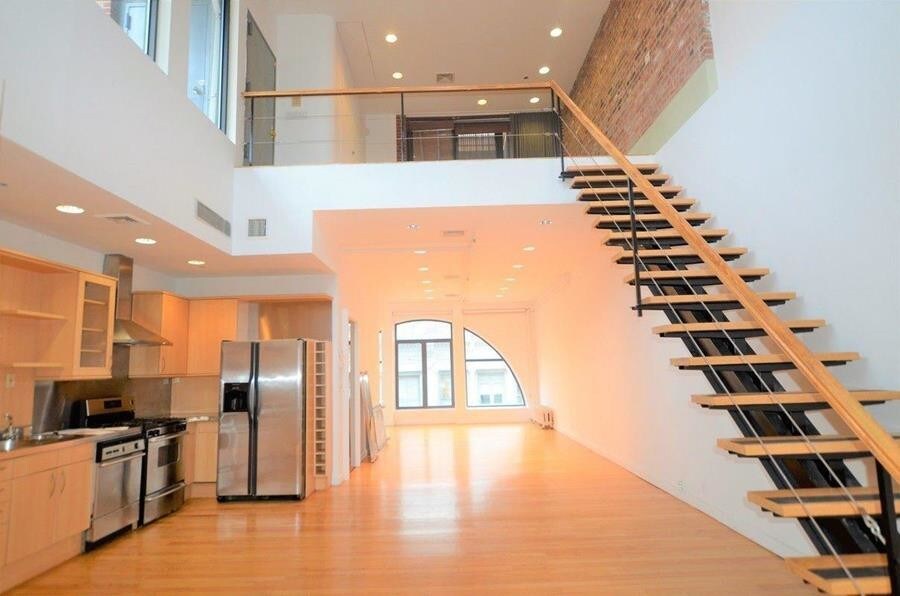 Primary Photo - 118 Spring Street