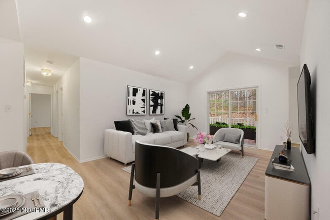 Foto del edificio - 606 Cypress Ln