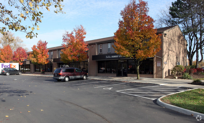 Building Photo - The Crossroads Apartments