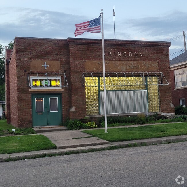 Building Photo - 109 W Meek St