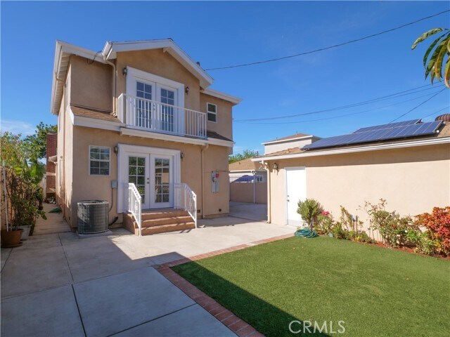 Foto del edificio - 3776 Rosewood Ave