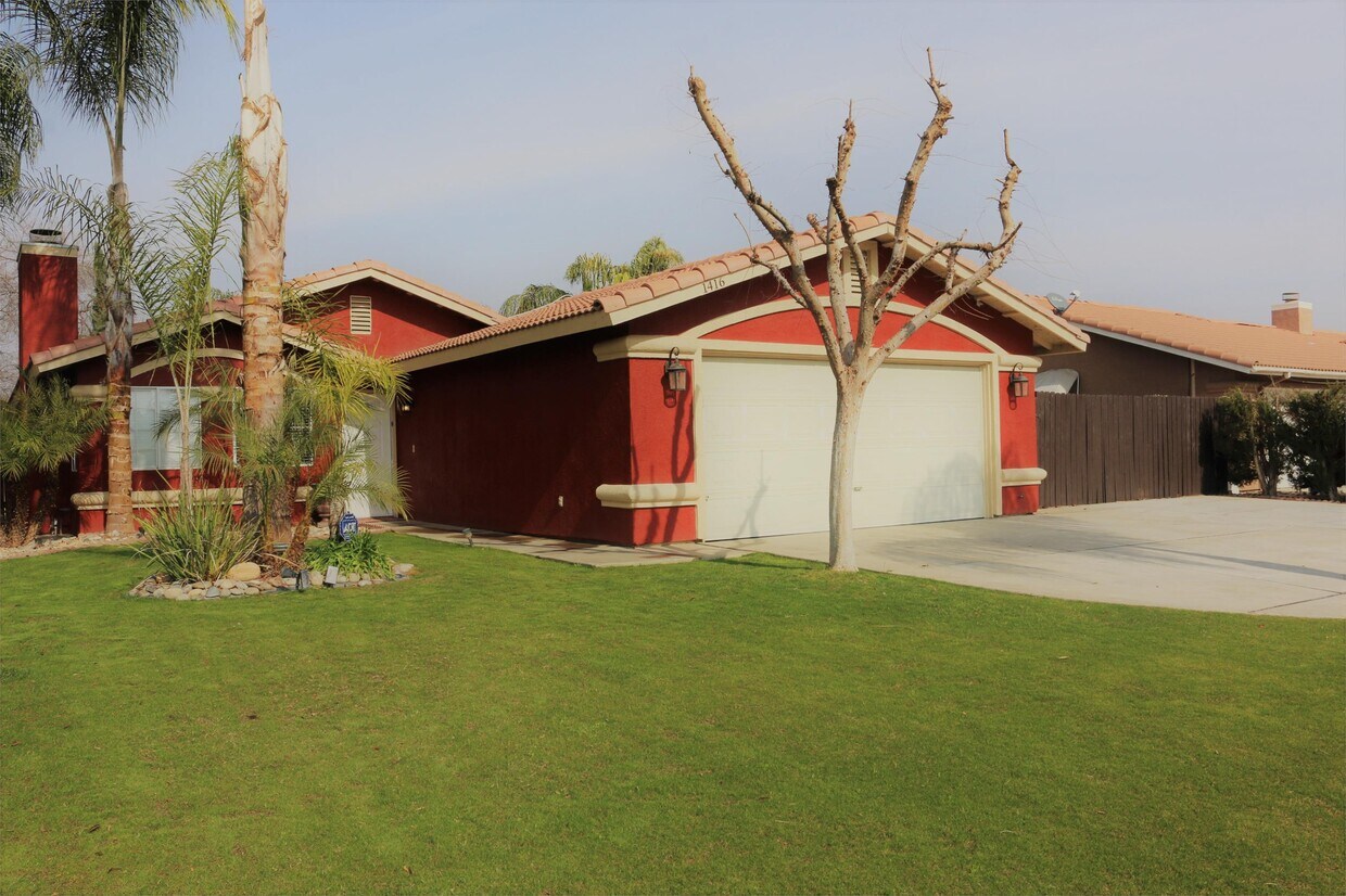 1416 Badger Pass Ave, Bakersfield, CA 93307 House Rental in