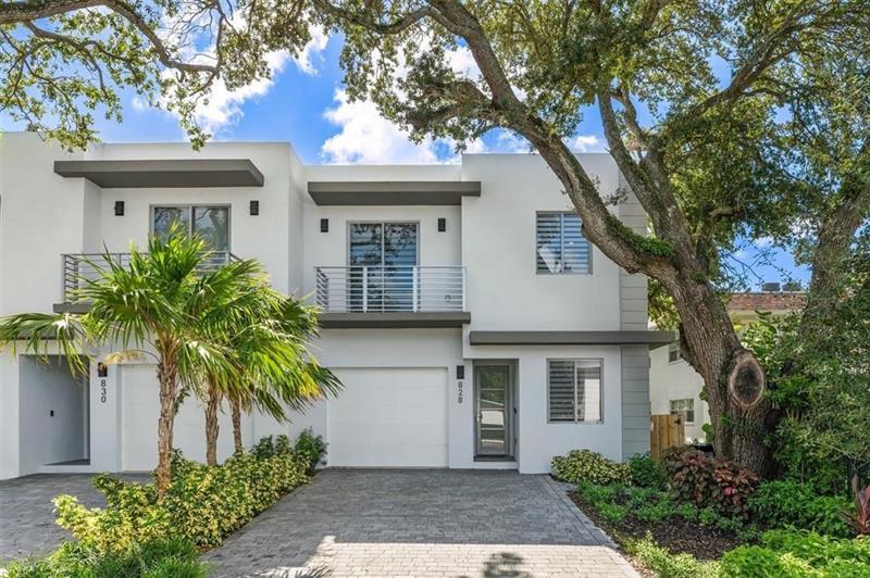 Foto principal - 828 SW 30th St