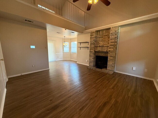 Foto del edificio - 2501 Windmill Dr