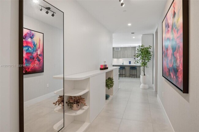 Foto del edificio - 17550 Collins Ave