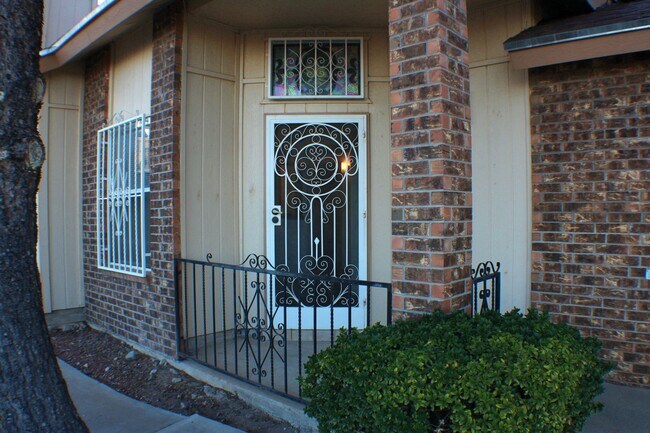 Foto del edificio - Charming Single-Story Home Move-in-Ready