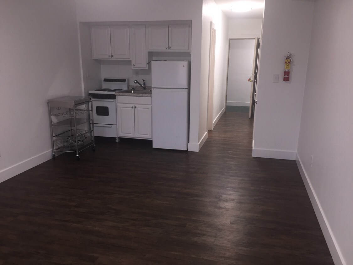 Recenlty renovated! - 203 M A C Ave
