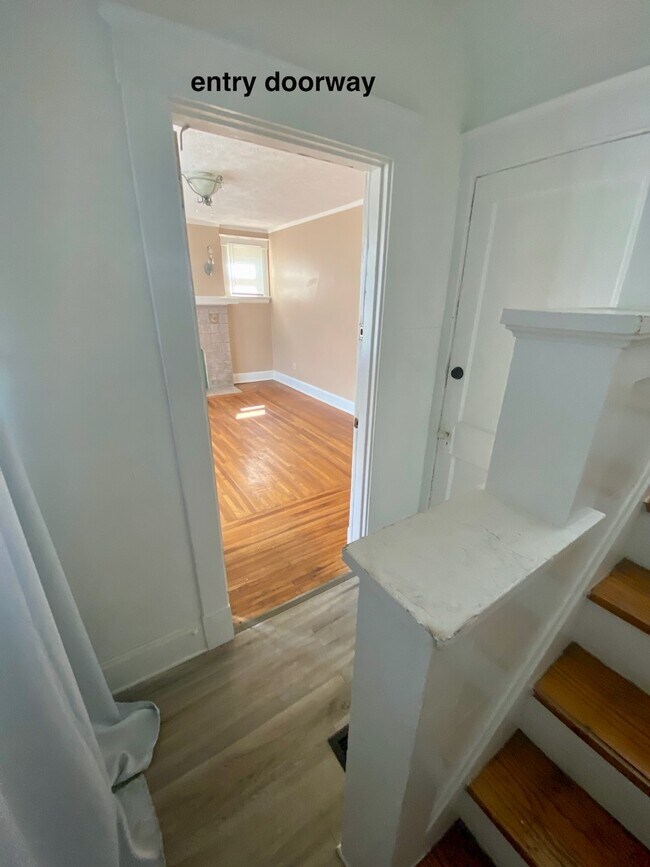 Foto del edificio - 23 Shirley Dr