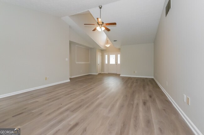 Building Photo - 473 Flint Ridge Ct