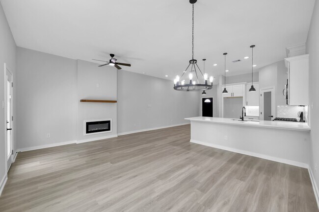 Foto del edificio - 14839 Spica Ct