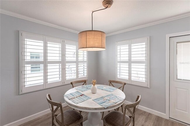 Building Photo - 6020 Midnight Pass Rd