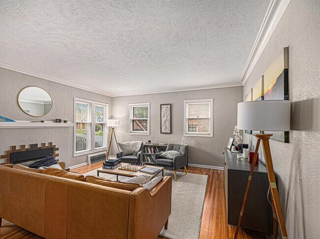 Building Photo - 2015 N 52nd St