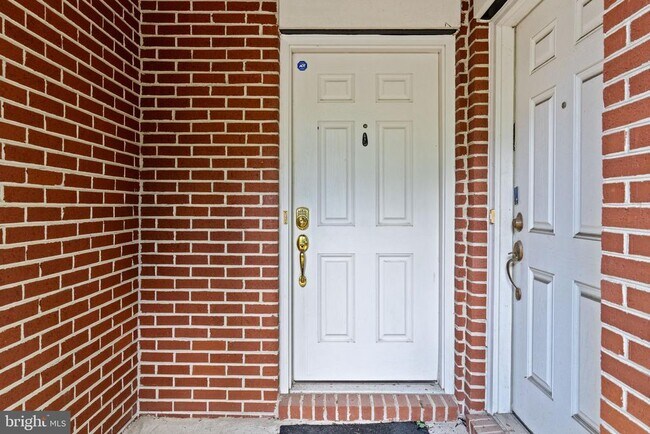 Foto del edificio - 12404 Liberty Bridge Rd