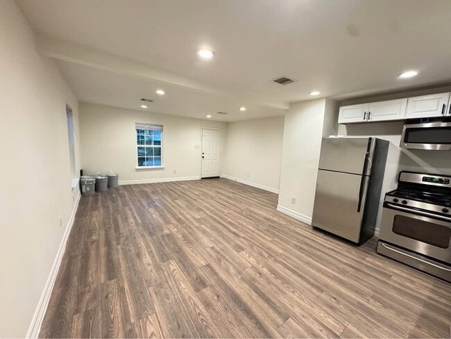 Foto del edificio - 122 Oak St