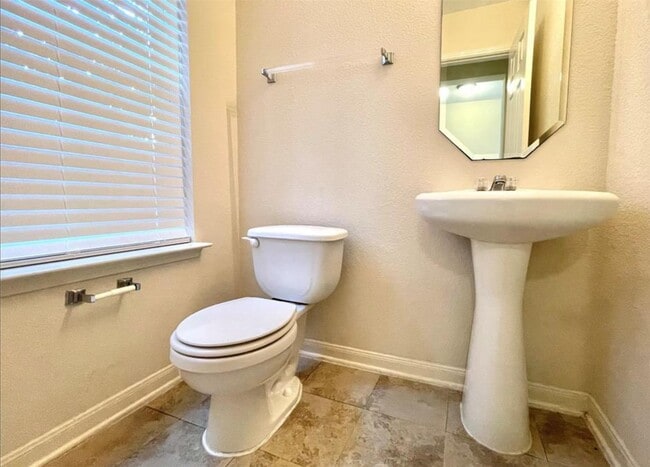 Building Photo - 29546 S Legends Bend Dr