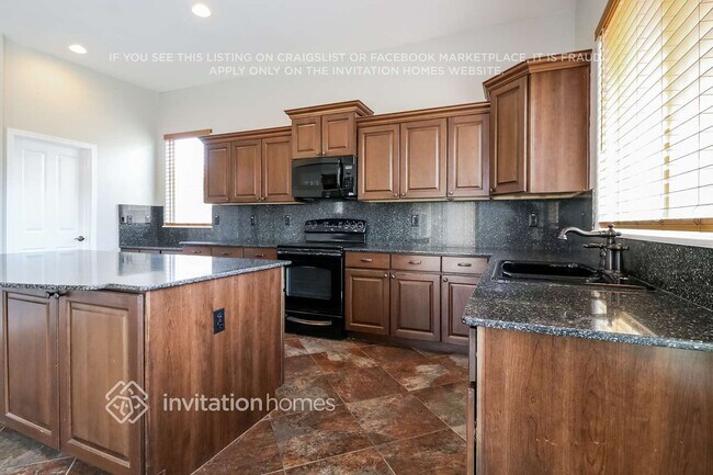Foto del edificio - 13373 S 186th Dr