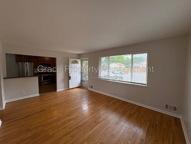 Foto del edificio - 1540 E 112th Pl
