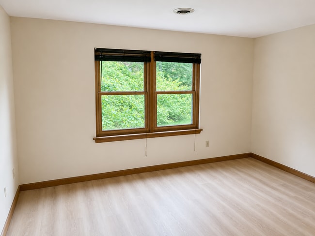Foto del edificio - 3587 Carman Rd