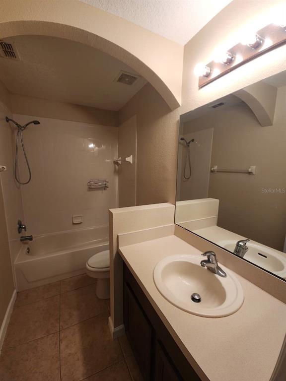Foto del edificio - 16436 Cedar Crest Dr