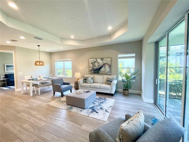 Foto del edificio - 12432 Palatka Dr