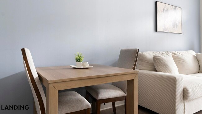 Building Photo - 2550 Blackmon Dr