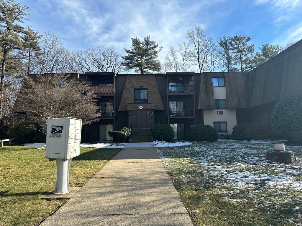491 W Central St Unit D8, Franklin, MA 02038 Condo for Rent in