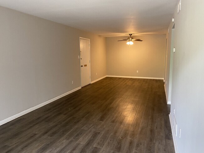 Building Photo - THE VILLAGES SOUTH 330