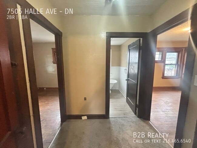 Building Photo - 7505 Halle Ave