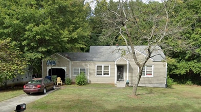 Building Photo - 2553 Loghaven Dr NW