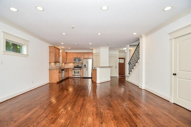 Foto del edificio - 1013 W 16th St
