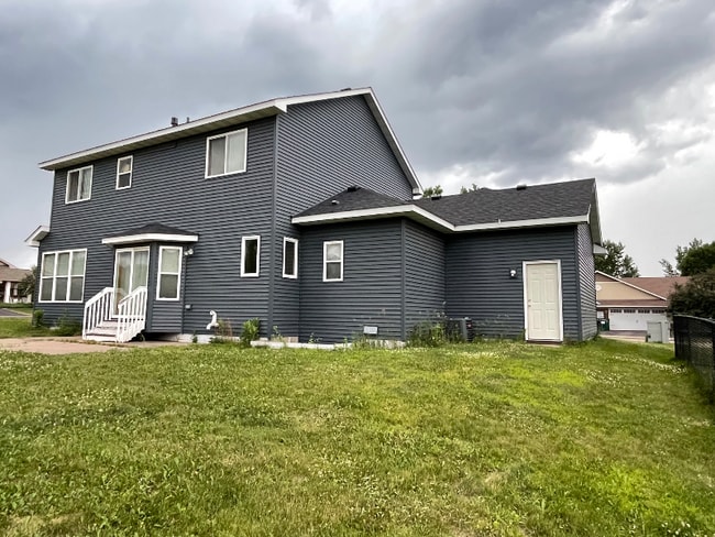 Building Photo - 54 Meadowlark Dr