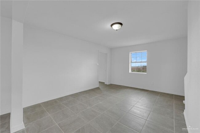 Building Photo - 810 Catarina St