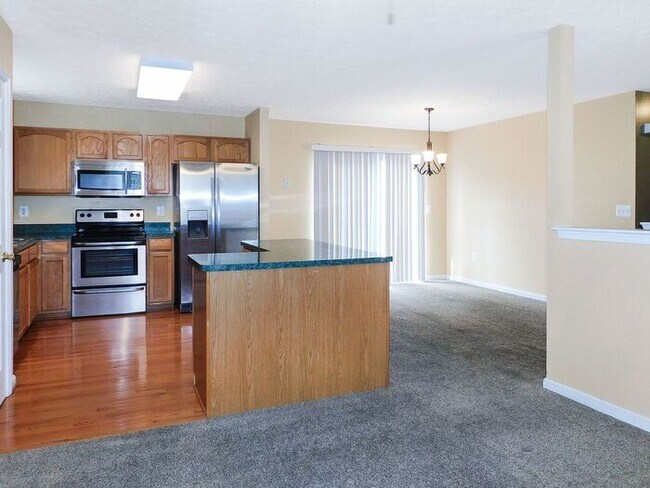Building Photo - 35630 Aviation Yacht Club Rd