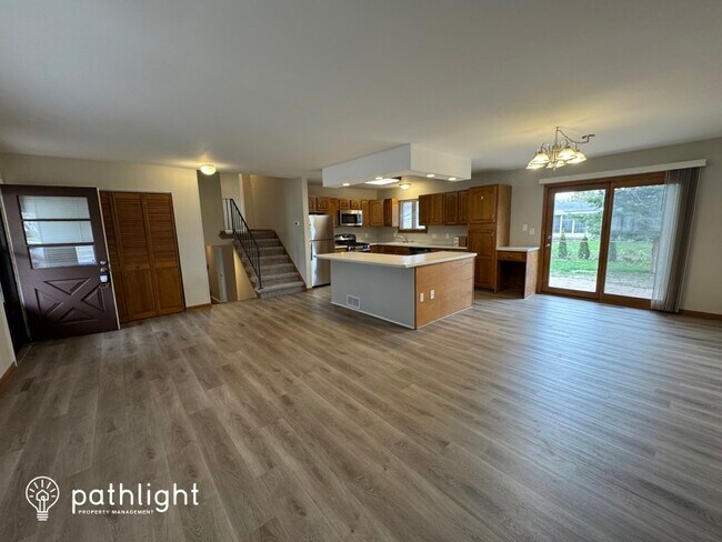 Foto del edificio - 225 Lincolnshire Drive, Crystal Lake, IL, ...