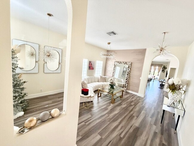 Photo - 159 Berenger Walk House