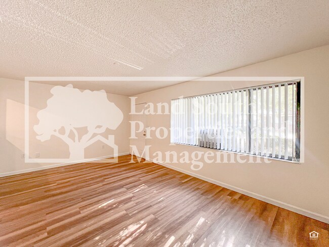 Building Photo - 124 Rosalynn Cir