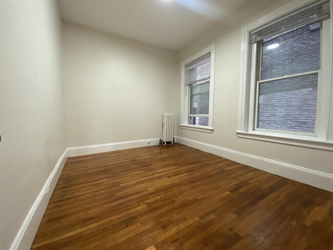 Foto del edificio - 863 Massachusetts Ave