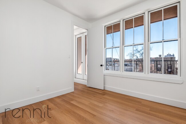 Foto del edificio - 762 Madison St