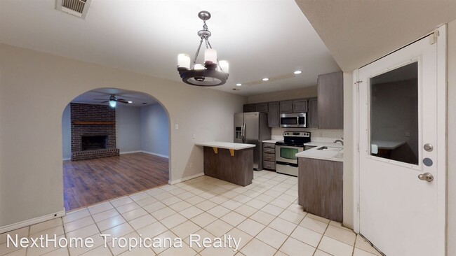 Building Photo - 4 br, 2 bath House - 3510 Bacon Ranch Road