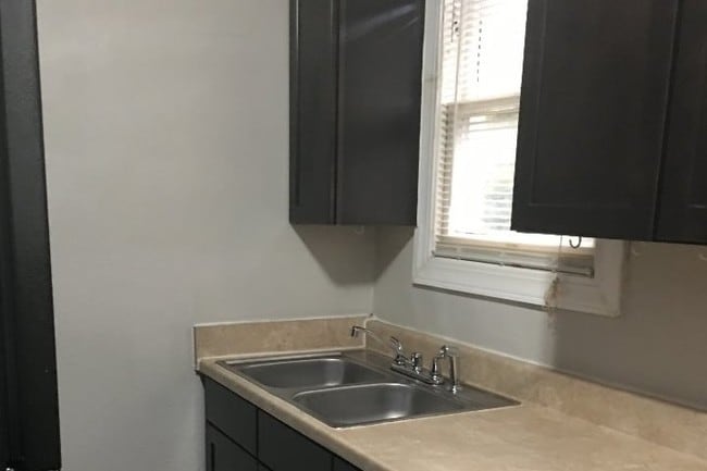 Foto del edificio - 3113 Benelva Dr