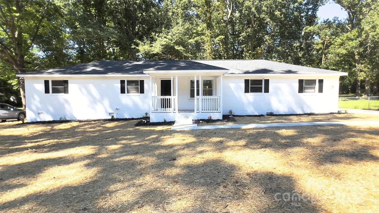 Foto principal - 308 Robinson Ave