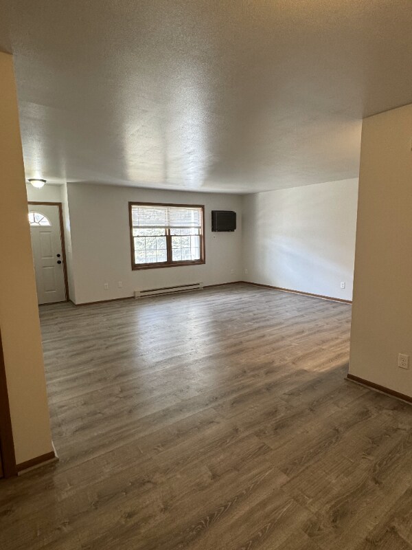 Building Photo - 815 Rockingham Ct