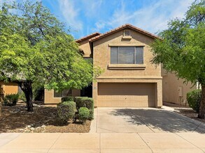Building Photo - 850 E Beargrass Pl