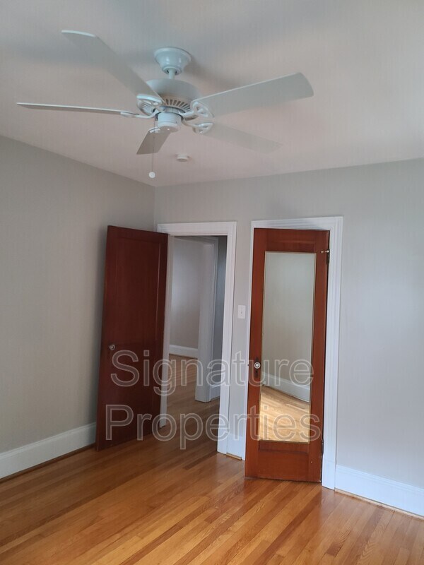 Foto del edificio - 5711 Park Ave