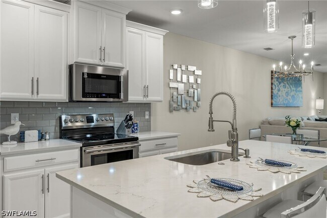 Foto del edificio - 14680 Edgewater Cir