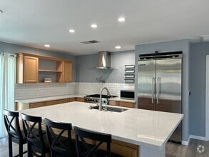 Building Photo - 4028 W Palo Verde Dr