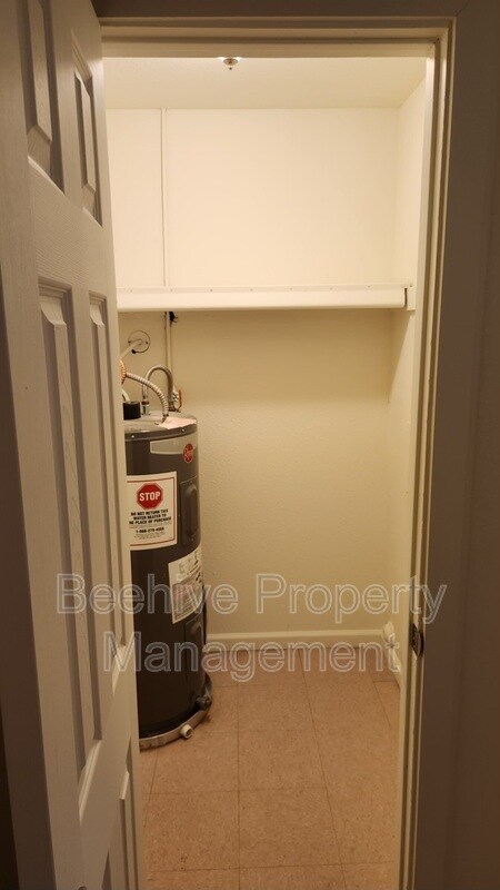 Foto del edificio - 1324 E Taylor St