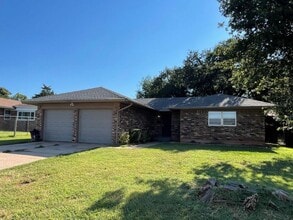 Building Photo - 5104 Creekwood Terrace