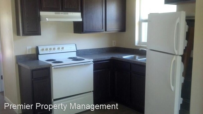 Building Photo - 2 br, 1 bath House - 1043 San Remo Avenue